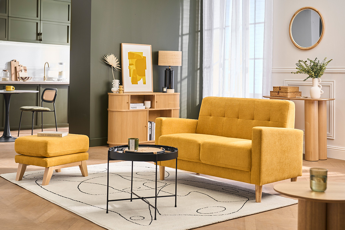 Canap� scandinave jaune moutarde MOON en tissu et bois clair.