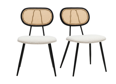Chaises design en tissu effet laine boucl&eacute;e blanc, m&eacute;tal noir et cannage rotin (lot de 2) SWANN