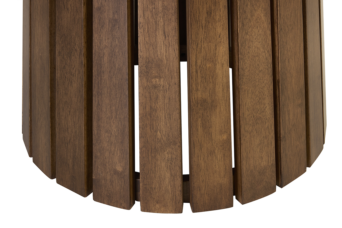 Gros plan sur le pied conique � lattes verticales en bois de la table DITA.
