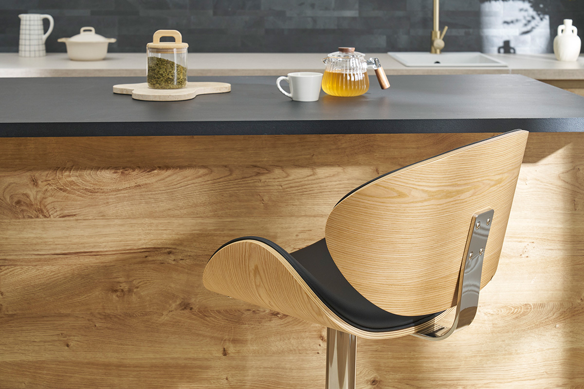 Tabouret de bar design noir et bois clair WALNUT